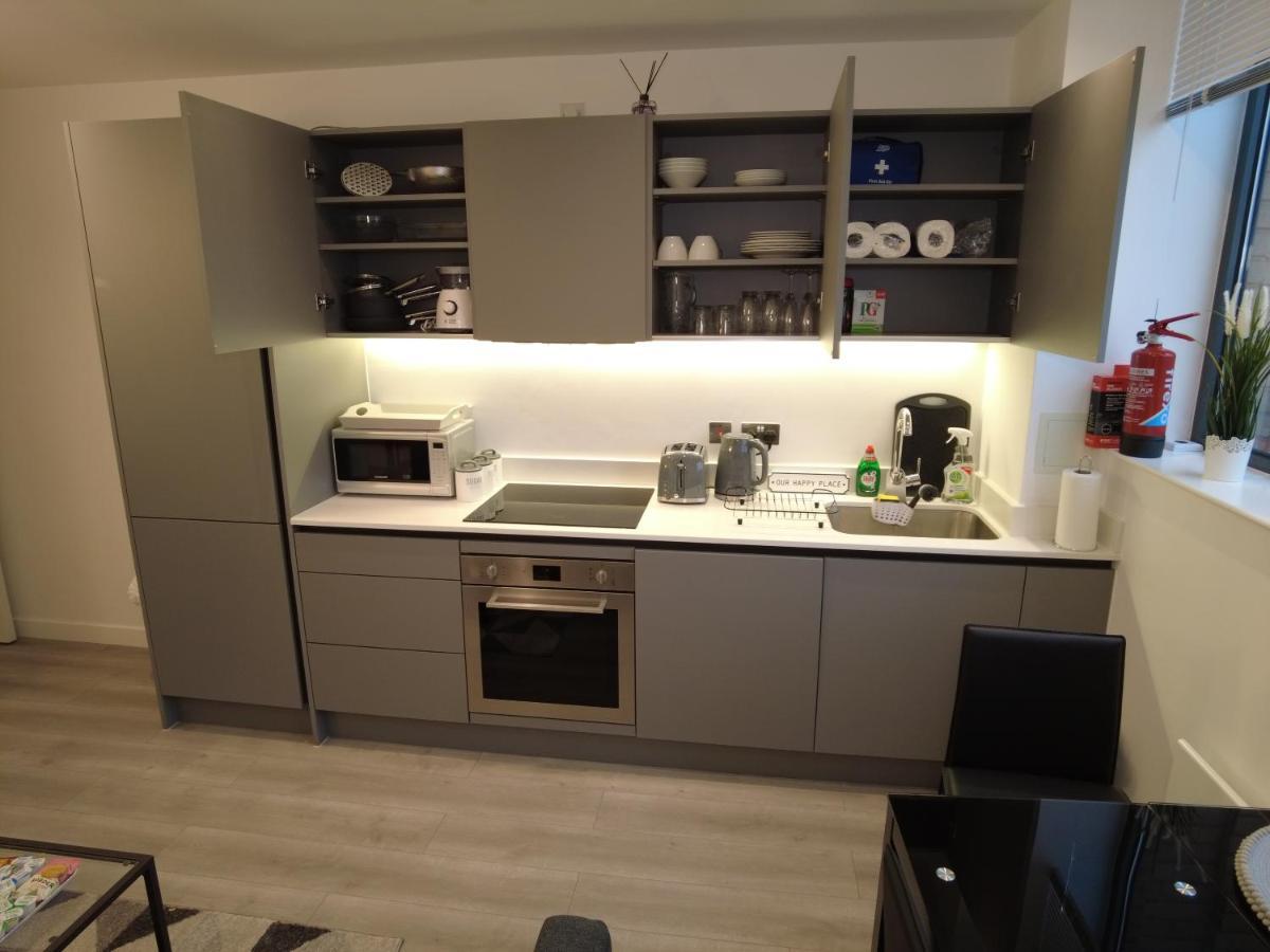 Luxurious Short Stay Flat In Milton Keynes Exterior photo